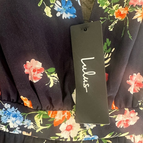 NWT Lulu’s Call it a Crush Navy Blue Ruffled Floral Print Romper - Picture 6 of 7